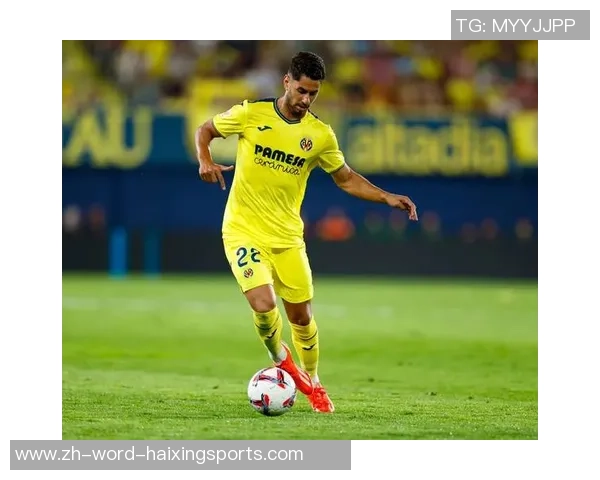 足球场上的跌倒瞬间与运动员的坚持与勇气交织的故事